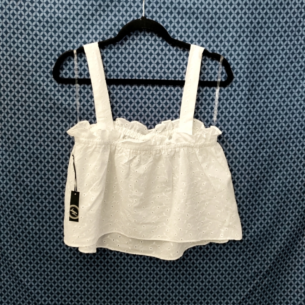 Liberty Love - Juniors white eyelet cropped tank top. New. Size - XL - Picture 5 of 5